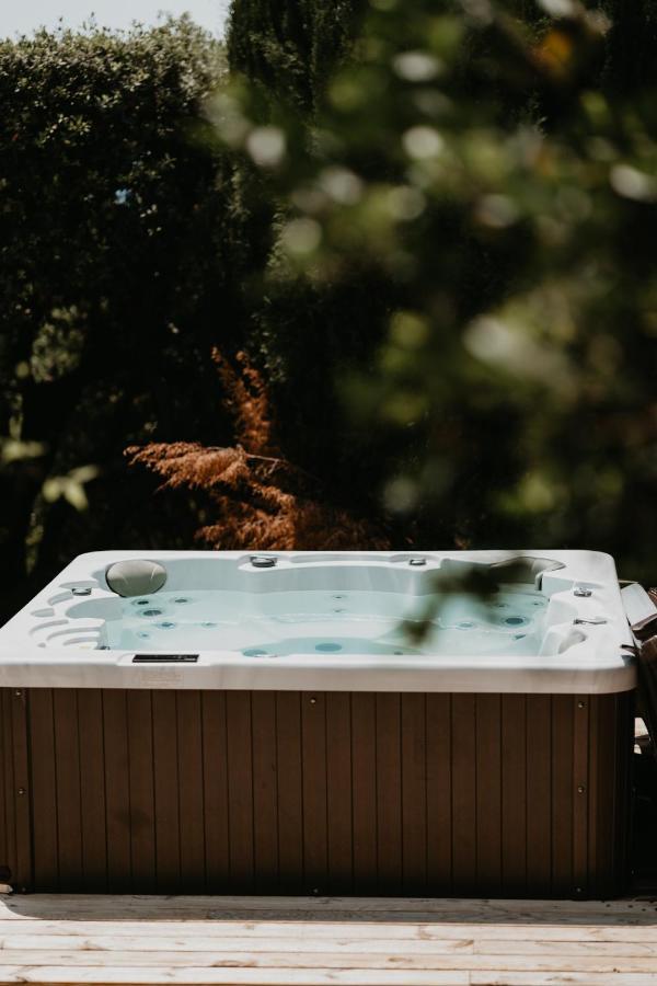 Le Cigalon Bed & Breakfast Le Beausset Bagian luar foto