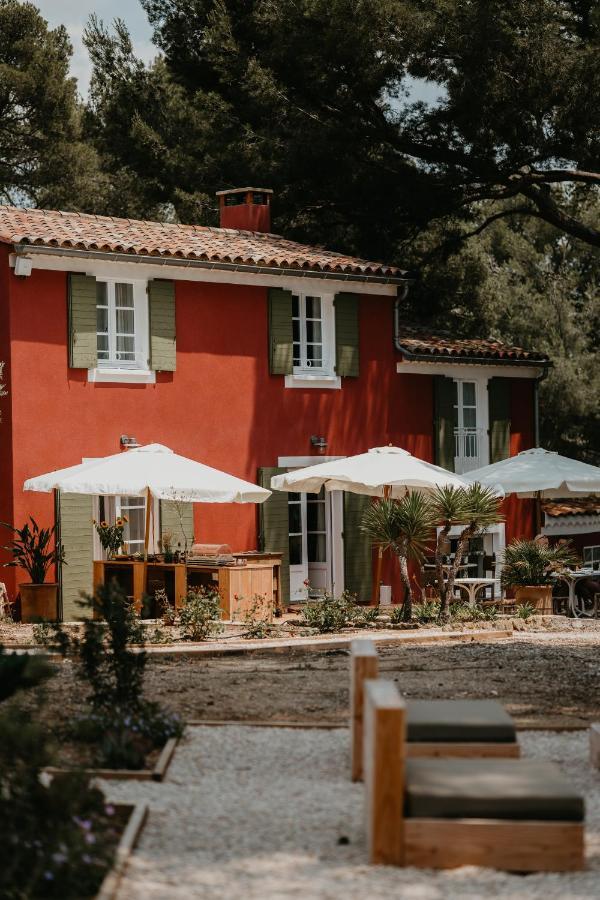 Le Cigalon Bed & Breakfast Le Beausset Bagian luar foto