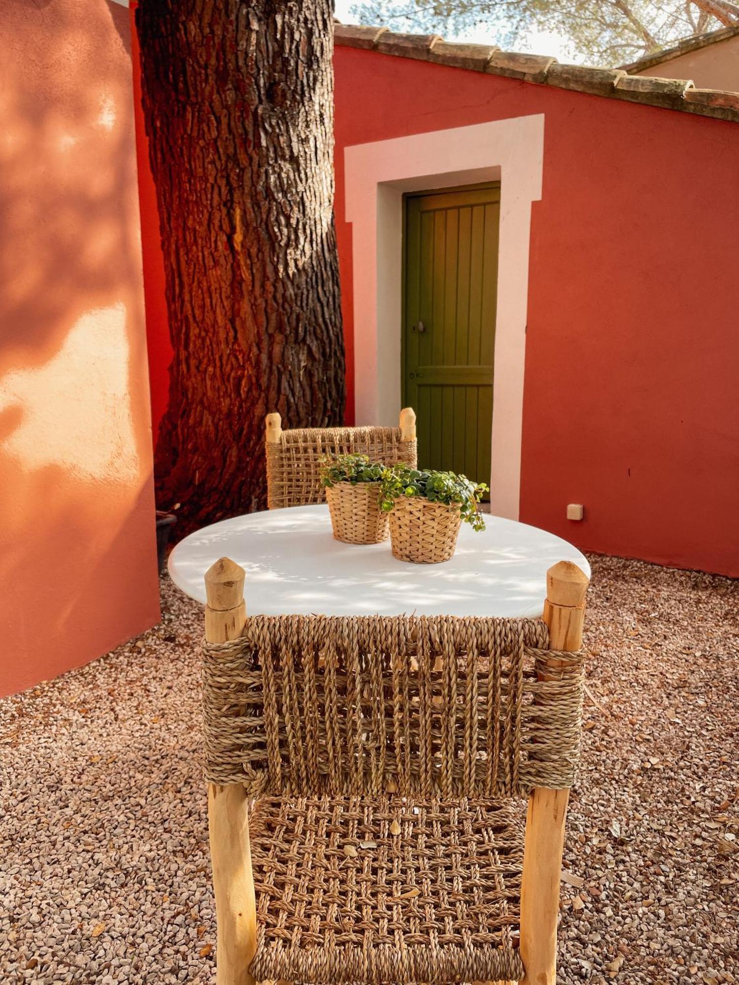 Le Cigalon Bed & Breakfast Le Beausset Ruang foto