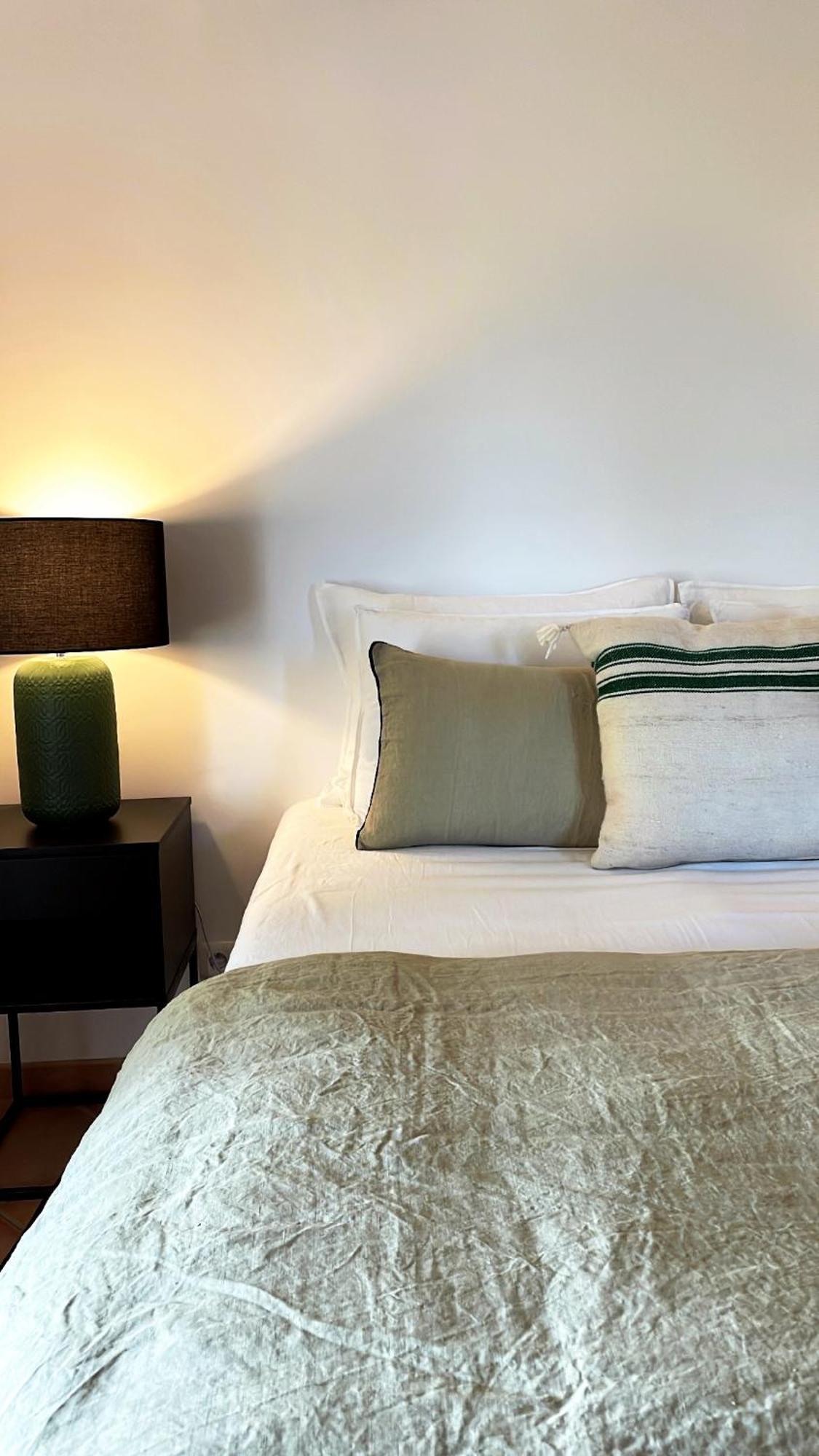 Le Cigalon Bed & Breakfast Le Beausset Ruang foto