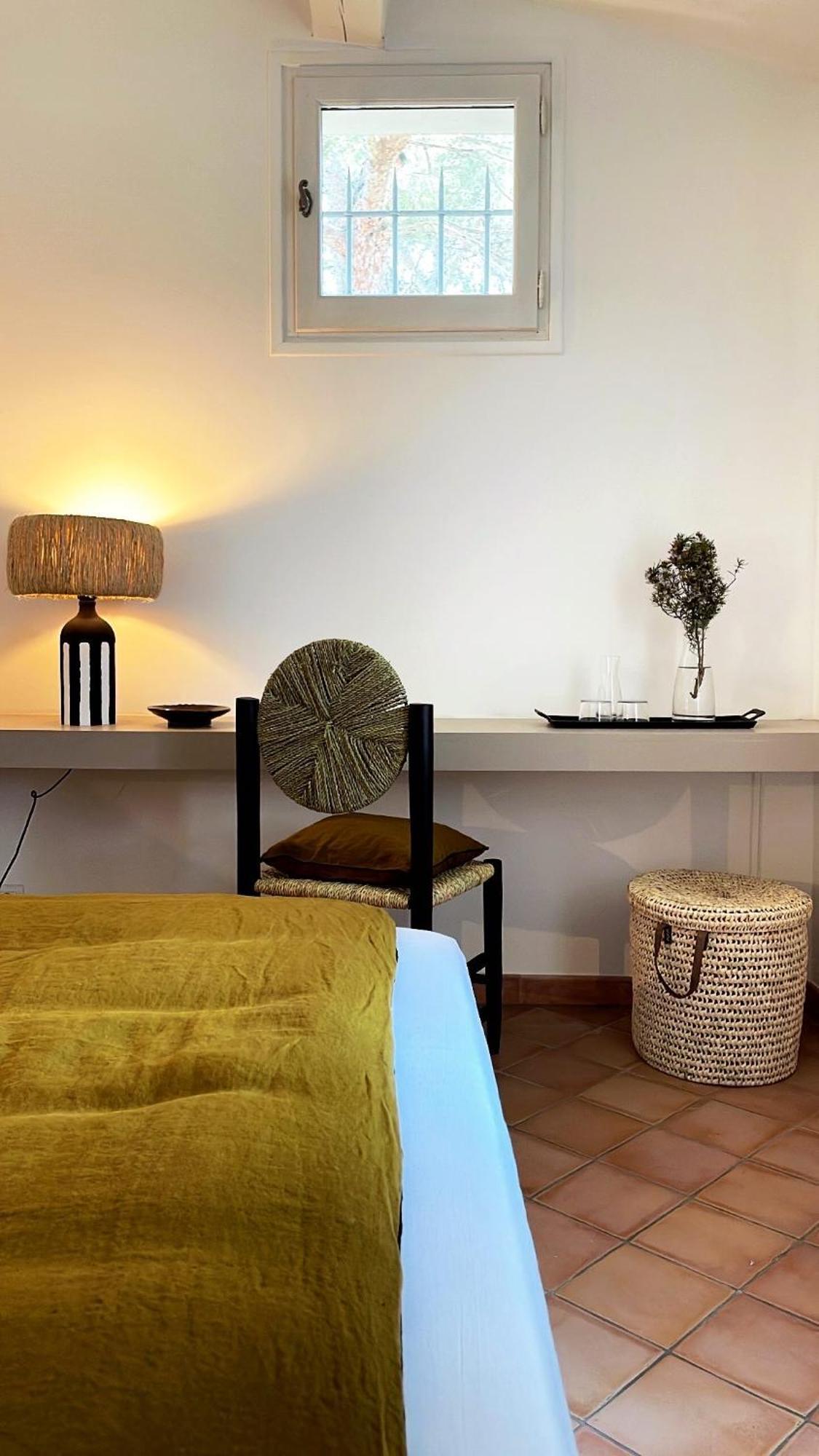 Le Cigalon Bed & Breakfast Le Beausset Ruang foto
