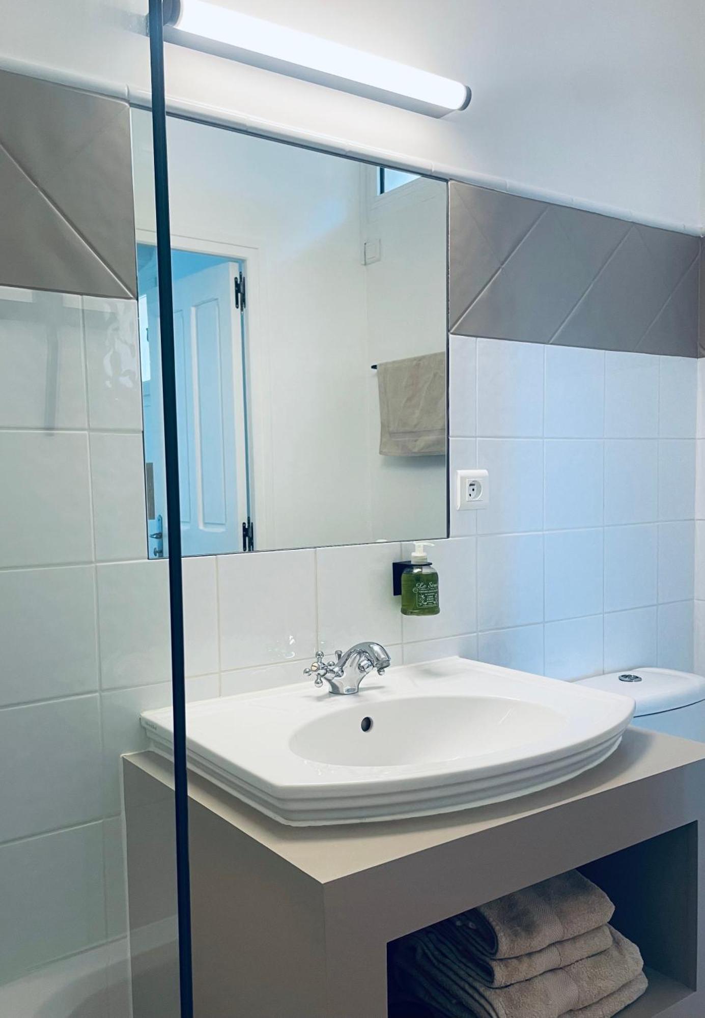 Le Cigalon Bed & Breakfast Le Beausset Ruang foto