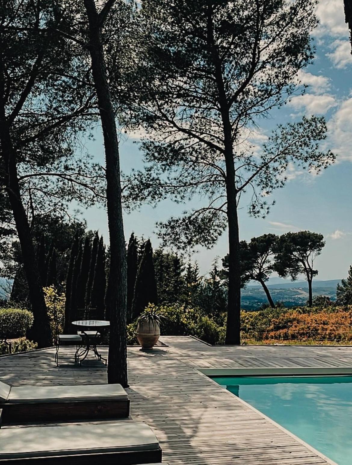 Le Cigalon Bed & Breakfast Le Beausset Bagian luar foto